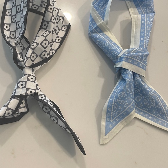 Two Elegant floral and Paisley Patterned neckerchief scarfs NWOT - Picture 2 of 5